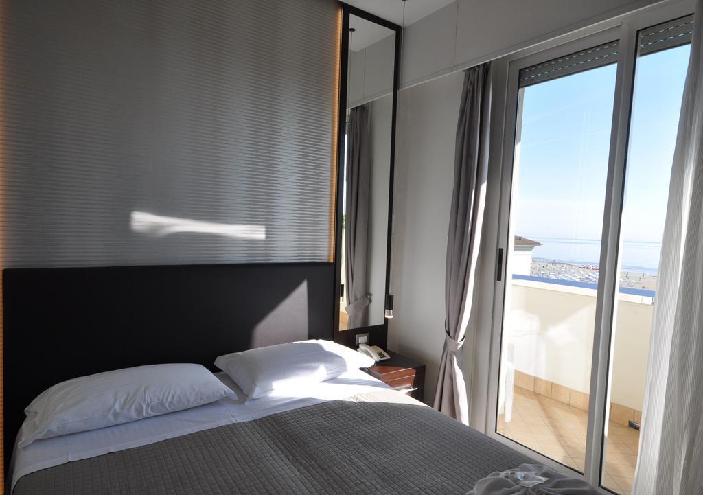 Hotel Adriatic&Beauty Rimini Eksteriør bilde
