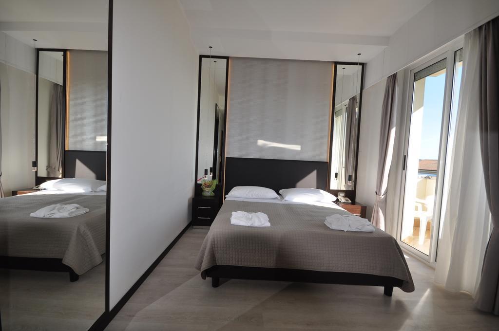 Hotel Adriatic&Beauty Rimini Eksteriør bilde